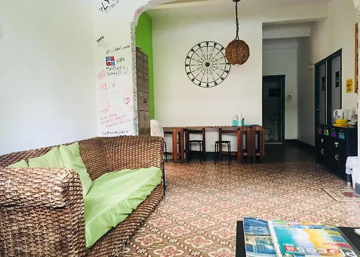Hostel H1 Miramar